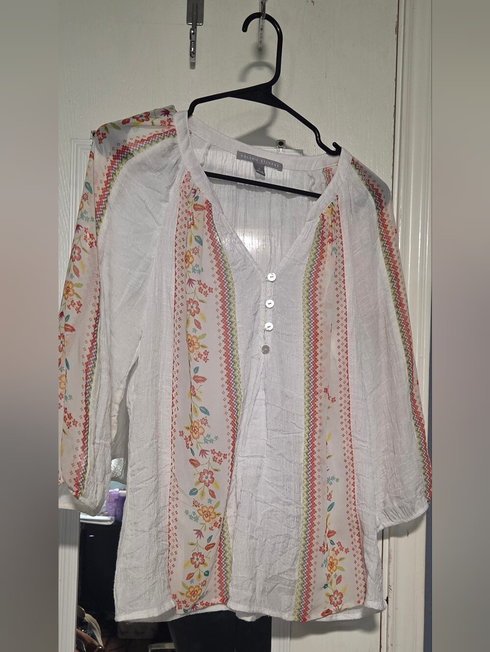 Valerie Stevens Boho White Button-Front Floral-Trim Casual Shirt